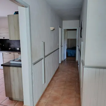 Agnes & J-pierre En Etage Evasion Option *
