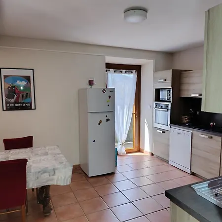 Agnes & J-pierre En Etage Evasion Option Pierre-Chatel