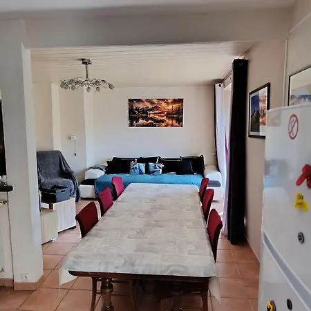 Holiday home Agnes & J-pierre En Etage Evasion Option