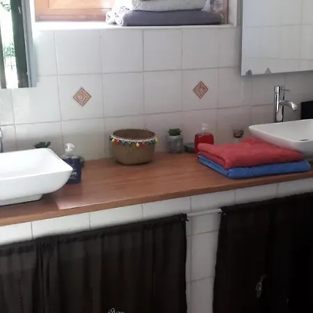 A L'etage * Pierre-Chatel