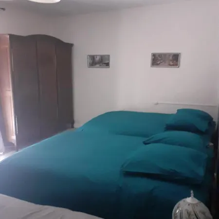 Holiday home A L'etage *