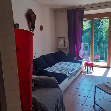 Holiday home A L'etage Pierre-Chatel