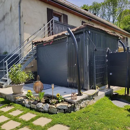 Ferienhaus Agnes & J-pierre En Etage Evasion Option Pierre-Chatel